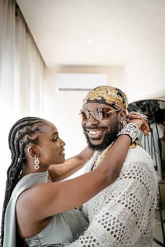 Entertainment: Simi & Adekunle Gold: Love, Fame, and Life in the Spotlight ❤️ @HeisAustine Entertainment: Simi & Adekunle Gold: Love, Fame, and Life in the Spotlight ❤️ @HeisAustine
